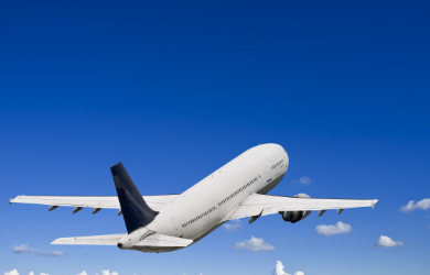 國(guó)務(wù)院聯(lián)防聯(lián)控體制舉辦記者招待會(huì)，詳細(xì)介紹提高國(guó)際物流安全通道工作能力工作情況