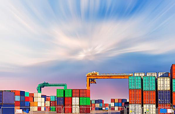 意大利海運(yùn)物流的發(fā)展現(xiàn)狀以及相關(guān)的優(yōu)勢和挑戰(zhàn)是怎樣的？