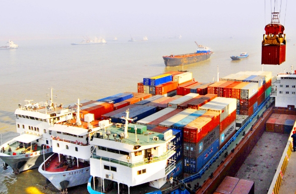 美國物流市場作為全球重要的物流市場之一，其發(fā)展呈現(xiàn)出復(fù)雜性