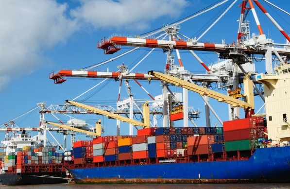 在這個全球化的大潮中，國際貨運(yùn)代理扮演著越來越重要的角色