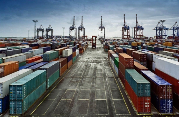 巴基斯坦貨代憑借專業(yè)的知識(shí)，為客戶提供了全方位的物流服務(wù)