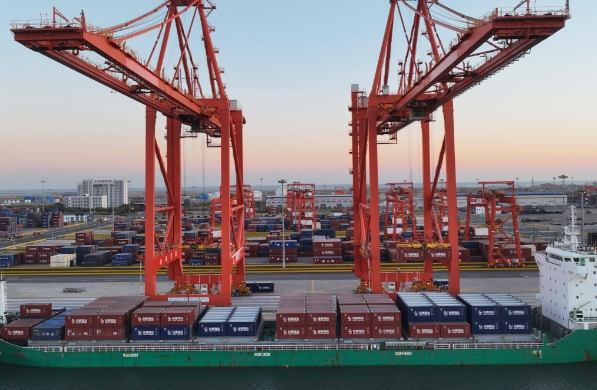 國際貨代作為連接國內(nèi)外貿(mào)易的橋梁，其重要性日益凸顯