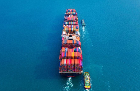 上海國際貨代在促進國際貿(mào)易、推動經(jīng)濟發(fā)展方面發(fā)揮著重要作用