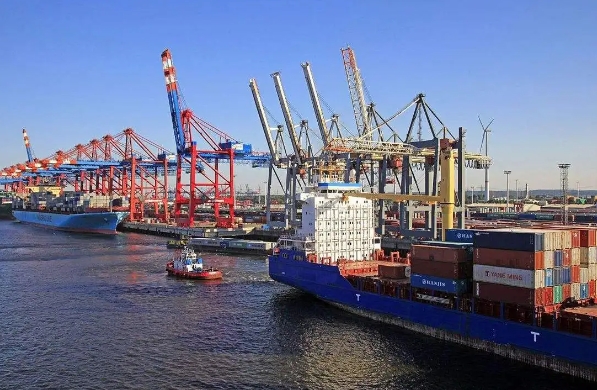 日本國(guó)際物流行業(yè)以其高效、快捷和安全的服務(wù)贏得了廣泛贊譽(yù)