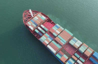 國際貨代助力更多企業(yè)跨越山海，暢通無阻地走向世界舞臺(tái)