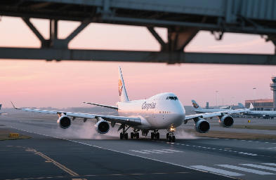 降低物流成本，提升運輸時效 —— 專業(yè)國際貨運代理為您助力